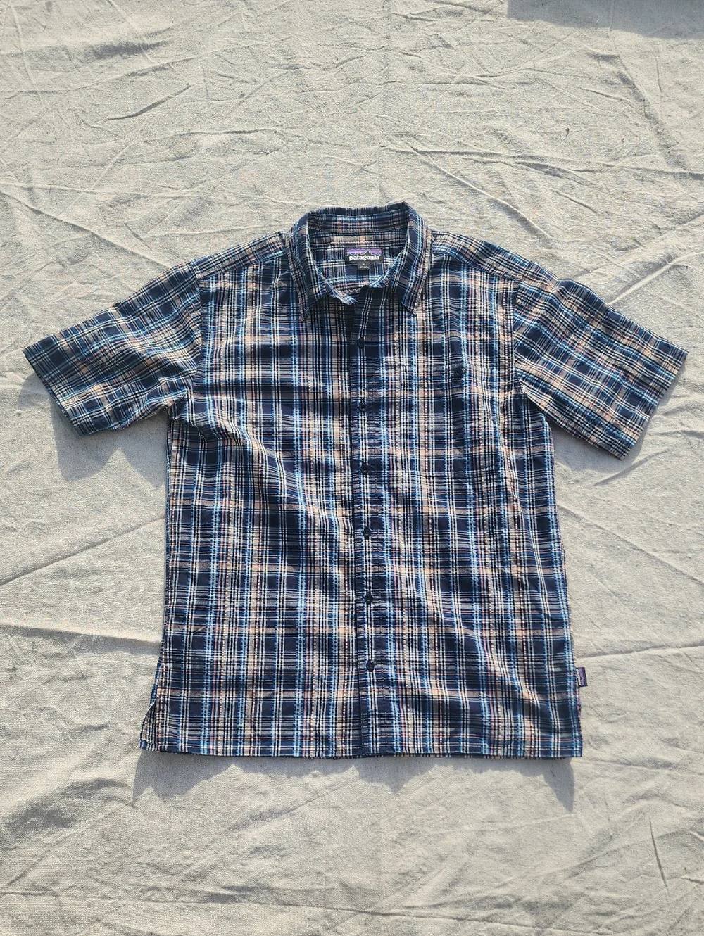 Patagonia Men's Short-Sleeve Plaid Button-Down in‎ Blue and Cream